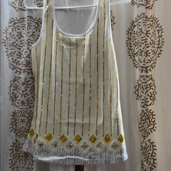 Tank - Picture 1 of 3